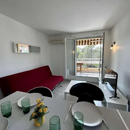 2 Pieces Proche Avec Parking A Saint-raphael - Fr-1-226a-209 Apartment